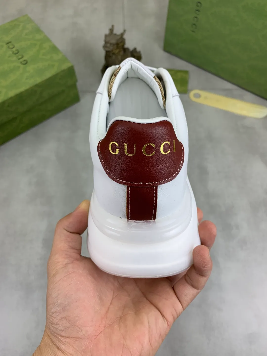 Men's shoes 💰P460💰【New model】🆘 The latest model from Gucci official website🎁Classic casual and fashionable men's shoes👟Best model💥The style is simple and elegant, exclusive for trendy men. Unique official website latest brand elements👑Gucci original decoration, fashionable and generous, the fabric is made of original soft calfskin➕Comfortable soft pigskin lining ✅Wear-resistant rubber outsole specified on the official website_Full of elasticity, the classic model taken at the counter 🎬Color: 4⃣️colors available😍Number of yards: 38-44 (45 46 customized)